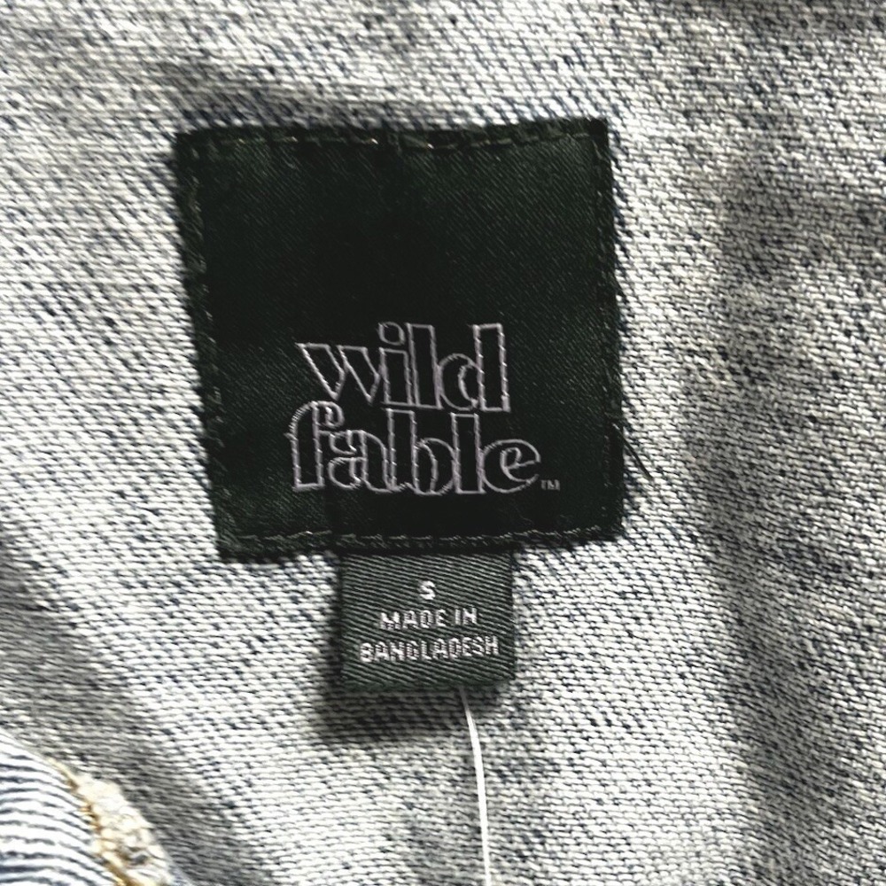 NWT Wild Fable Denim Jacket Womens Small Light Wash Distressed Cropped Jean Coat - Picture 4 of 10